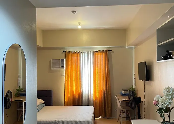 La Maria - Cozy Queen Size Bed With Sofa Bed, Across Sm Apartment *